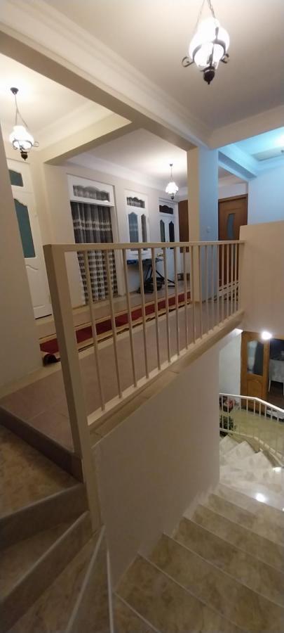 Hostel Gomani Batumi Exteriör bild