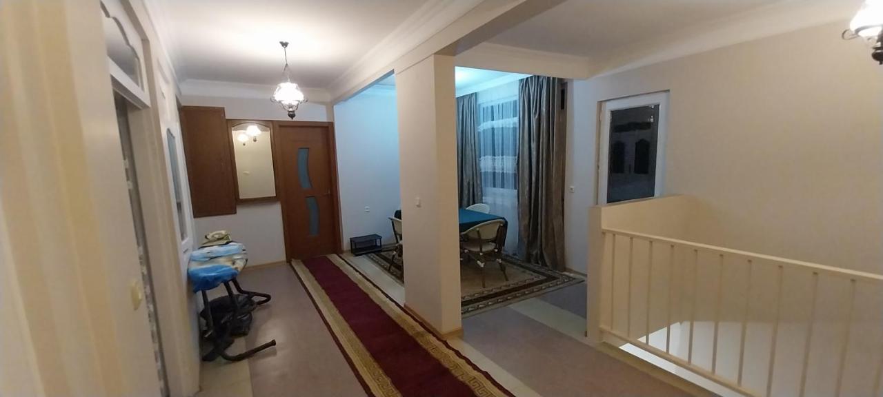 Hostel Gomani Batumi Exteriör bild