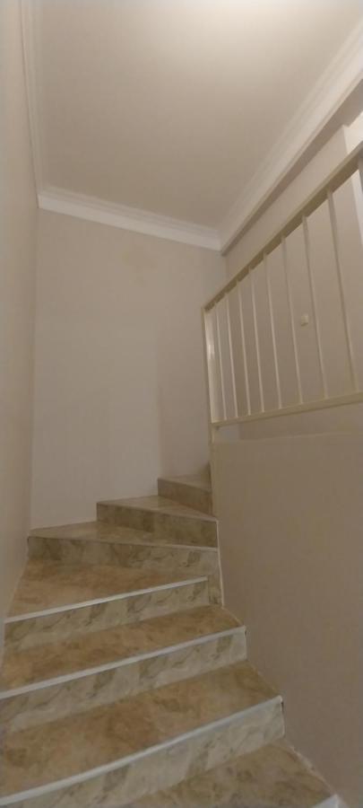 Hostel Gomani Batumi Exteriör bild