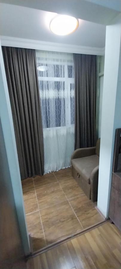 Hostel Gomani Batumi Exteriör bild